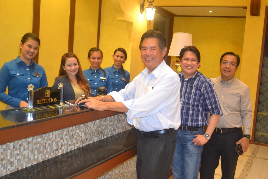 The Pepperland Hotel Legazpi Εξωτερικό φωτογραφία