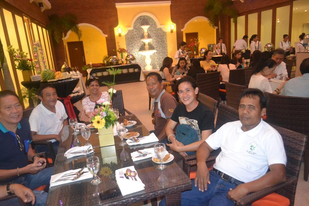 The Pepperland Hotel Legazpi Εξωτερικό φωτογραφία