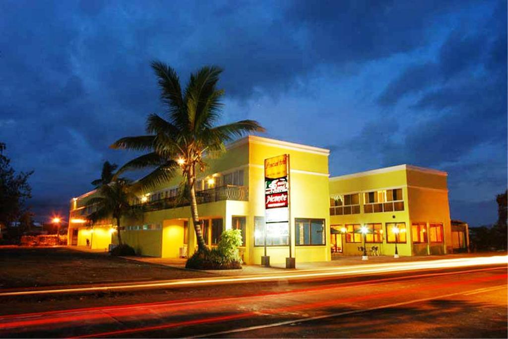 The Pepperland Hotel Legazpi Εξωτερικό φωτογραφία