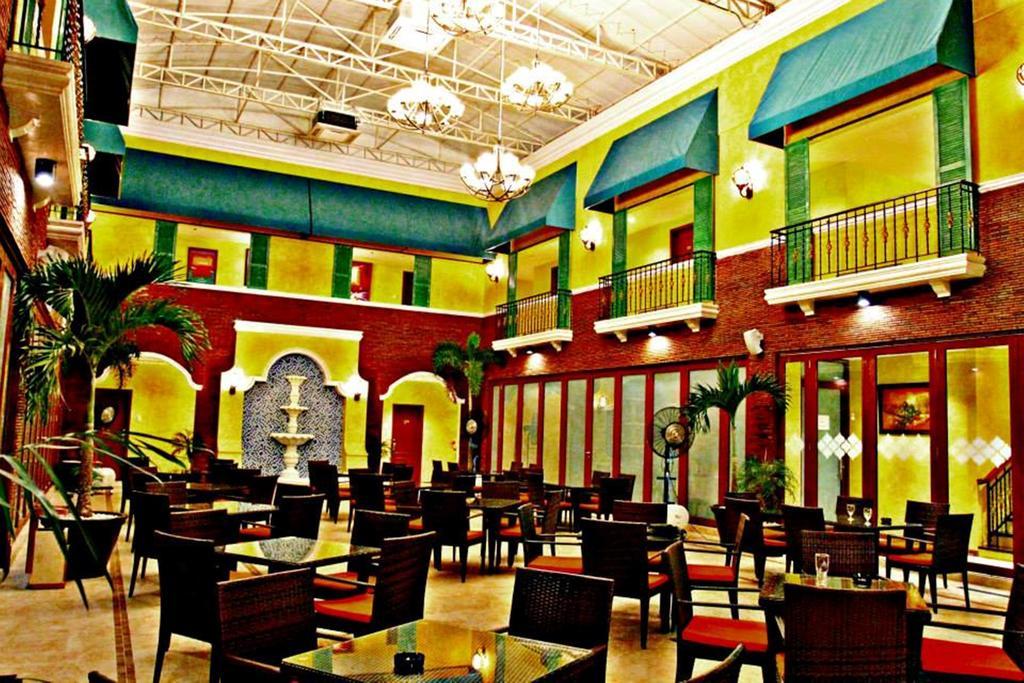 The Pepperland Hotel Legazpi Εξωτερικό φωτογραφία